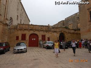 [P16] Mdina - Ne plimbăm, admirăm, fotografiem...  » foto by iulianic
 - 
<span class="allrVoted glyphicon glyphicon-heart hidden" id="av578781"></span>
<a class="m-l-10 hidden" id="sv578781" onclick="voting_Foto_DelVot(,578781,3421)" role="button">șterge vot <span class="glyphicon glyphicon-remove"></span></a>
<a id="v9578781" class=" c-red"  onclick="voting_Foto_SetVot(578781)" role="button"><span class="glyphicon glyphicon-heart-empty"></span> <b>LIKE</b> = Votează poza</a> <img class="hidden"  id="f578781W9" src="/imagini/loader.gif" border="0" /><span class="AjErrMes hidden" id="e578781ErM"></span>