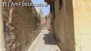 [P26] Straduta ingusta din Mdina. » foto by ovidiuyepi
 - 
<span class="allrVoted glyphicon glyphicon-heart hidden" id="av1223236"></span>
<a class="m-l-10 hidden" id="sv1223236" onclick="voting_Foto_DelVot(,1223236,3421)" role="button">șterge vot <span class="glyphicon glyphicon-remove"></span></a>
<a id="v91223236" class=" c-red"  onclick="voting_Foto_SetVot(1223236)" role="button"><span class="glyphicon glyphicon-heart-empty"></span> <b>LIKE</b> = Votează poza</a> <img class="hidden"  id="f1223236W9" src="/imagini/loader.gif" border="0" /><span class="AjErrMes hidden" id="e1223236ErM"></span>