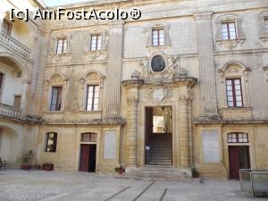 [P25] Palazzo Vilhena, Mdina » foto by irinad
 - 
<span class="allrVoted glyphicon glyphicon-heart hidden" id="av957894"></span>
<a class="m-l-10 hidden" id="sv957894" onclick="voting_Foto_DelVot(,957894,3421)" role="button">șterge vot <span class="glyphicon glyphicon-remove"></span></a>
<a id="v9957894" class=" c-red"  onclick="voting_Foto_SetVot(957894)" role="button"><span class="glyphicon glyphicon-heart-empty"></span> <b>LIKE</b> = Votează poza</a> <img class="hidden"  id="f957894W9" src="/imagini/loader.gif" border="0" /><span class="AjErrMes hidden" id="e957894ErM"></span>