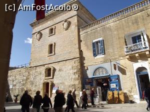 [P03] Biroul de Informaţii Turistice din Mdina şi un magazin de suvenire » foto by irinad
 - 
<span class="allrVoted glyphicon glyphicon-heart hidden" id="av957864"></span>
<a class="m-l-10 hidden" id="sv957864" onclick="voting_Foto_DelVot(,957864,3421)" role="button">șterge vot <span class="glyphicon glyphicon-remove"></span></a>
<a id="v9957864" class=" c-red"  onclick="voting_Foto_SetVot(957864)" role="button"><span class="glyphicon glyphicon-heart-empty"></span> <b>LIKE</b> = Votează poza</a> <img class="hidden"  id="f957864W9" src="/imagini/loader.gif" border="0" /><span class="AjErrMes hidden" id="e957864ErM"></span>