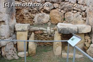 [P77] Malta, Insula Gozo, Xagħra, Templele Ggantija, Templul din Nord, două nișe » foto by mprofeanu
 - 
<span class="allrVoted glyphicon glyphicon-heart hidden" id="av1275976"></span>
<a class="m-l-10 hidden" id="sv1275976" onclick="voting_Foto_DelVot(,1275976,3422)" role="button">șterge vot <span class="glyphicon glyphicon-remove"></span></a>
<a id="v91275976" class=" c-red"  onclick="voting_Foto_SetVot(1275976)" role="button"><span class="glyphicon glyphicon-heart-empty"></span> <b>LIKE</b> = Votează poza</a> <img class="hidden"  id="f1275976W9" src="/imagini/loader.gif" border="0" /><span class="AjErrMes hidden" id="e1275976ErM"></span>