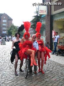 [P21x] Parada homosexualilor la Berlin » foto by lizuk
 - 
<span class="allrVoted glyphicon glyphicon-heart hidden" id="av23994"></span>
<a class="m-l-10 hidden" id="sv23994" onclick="voting_Foto_DelVot(,23994,3449)" role="button">șterge vot <span class="glyphicon glyphicon-remove"></span></a>
<a id="v923994" class=" c-red"  onclick="voting_Foto_SetVot(23994)" role="button"><span class="glyphicon glyphicon-heart-empty"></span> <b>LIKE</b> = Votează poza</a> <img class="hidden"  id="f23994W9" src="/imagini/loader.gif" border="0" /><span class="AjErrMes hidden" id="e23994ErM"></span>