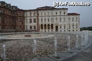 [P07] Torino, Venaria Reale. Corte d”Onore, Fontana del Cervo. Așa cum am spus cred că cerbii erau la păscut că eu nu i-am văzut deși am intrat până în centrul fântânii.  » foto by unq
 - 
<span class="allrVoted glyphicon glyphicon-heart hidden" id="av476416"></span>
<a class="m-l-10 hidden" id="sv476416" onclick="voting_Foto_DelVot(,476416,3466)" role="button">șterge vot <span class="glyphicon glyphicon-remove"></span></a>
<a id="v9476416" class=" c-red"  onclick="voting_Foto_SetVot(476416)" role="button"><span class="glyphicon glyphicon-heart-empty"></span> <b>LIKE</b> = Votează poza</a> <img class="hidden"  id="f476416W9" src="/imagini/loader.gif" border="0" /><span class="AjErrMes hidden" id="e476416ErM"></span>