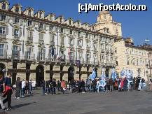 [P13] Inceput de miting contra austeritatii » foto by Michi
 - 
<span class="allrVoted glyphicon glyphicon-heart hidden" id="av384322"></span>
<a class="m-l-10 hidden" id="sv384322" onclick="voting_Foto_DelVot(,384322,3466)" role="button">șterge vot <span class="glyphicon glyphicon-remove"></span></a>
<a id="v9384322" class=" c-red"  onclick="voting_Foto_SetVot(384322)" role="button"><span class="glyphicon glyphicon-heart-empty"></span> <b>LIKE</b> = Votează poza</a> <img class="hidden"  id="f384322W9" src="/imagini/loader.gif" border="0" /><span class="AjErrMes hidden" id="e384322ErM"></span>