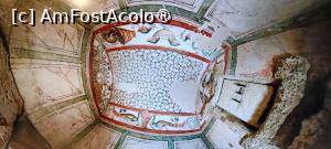 [P18] Vedere de ansamblu a camerei funerare. » foto by tata123 🔱
 - 
<span class="allrVoted glyphicon glyphicon-heart hidden" id="av1523998"></span>
<a class="m-l-10 hidden" id="sv1523998" onclick="voting_Foto_DelVot(,1523998,3496)" role="button">șterge vot <span class="glyphicon glyphicon-remove"></span></a>
<a id="v91523998" class=" c-red"  onclick="voting_Foto_SetVot(1523998)" role="button"><span class="glyphicon glyphicon-heart-empty"></span> <b>LIKE</b> = Votează poza</a> <img class="hidden"  id="f1523998W9" src="/imagini/loader.gif" border="0" /><span class="AjErrMes hidden" id="e1523998ErM"></span>