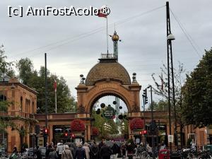 [P43] Copenhaga, Parcul Tivoli, intrarea » foto by mprofeanu
 - 
<span class="allrVoted glyphicon glyphicon-heart hidden" id="av1506256"></span>
<a class="m-l-10 hidden" id="sv1506256" onclick="voting_Foto_DelVot(,1506256,3497)" role="button">șterge vot <span class="glyphicon glyphicon-remove"></span></a>
<a id="v91506256" class=" c-red"  onclick="voting_Foto_SetVot(1506256)" role="button"><span class="glyphicon glyphicon-heart-empty"></span> <b>LIKE</b> = Votează poza</a> <img class="hidden"  id="f1506256W9" src="/imagini/loader.gif" border="0" /><span class="AjErrMes hidden" id="e1506256ErM"></span>