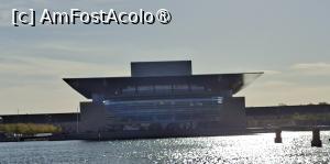 [P07] Copenhaga, pe malul opus grădinii era clădirea Operei, poză mărită la maxim » foto by mprofeanu
 - 
<span class="allrVoted glyphicon glyphicon-heart hidden" id="av1506220"></span>
<a class="m-l-10 hidden" id="sv1506220" onclick="voting_Foto_DelVot(,1506220,3497)" role="button">șterge vot <span class="glyphicon glyphicon-remove"></span></a>
<a id="v91506220" class=" c-red"  onclick="voting_Foto_SetVot(1506220)" role="button"><span class="glyphicon glyphicon-heart-empty"></span> <b>LIKE</b> = Votează poza</a> <img class="hidden"  id="f1506220W9" src="/imagini/loader.gif" border="0" /><span class="AjErrMes hidden" id="e1506220ErM"></span>