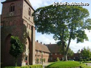 [P24] Biserica St. Catherine‘s Priory din Ribe » foto by iccata
 - 
<span class="allrVoted glyphicon glyphicon-heart hidden" id="av456337"></span>
<a class="m-l-10 hidden" id="sv456337" onclick="voting_Foto_DelVot(,456337,3497)" role="button">șterge vot <span class="glyphicon glyphicon-remove"></span></a>
<a id="v9456337" class=" c-red"  onclick="voting_Foto_SetVot(456337)" role="button"><span class="glyphicon glyphicon-heart-empty"></span> <b>LIKE</b> = Votează poza</a> <img class="hidden"  id="f456337W9" src="/imagini/loader.gif" border="0" /><span class="AjErrMes hidden" id="e456337ErM"></span>