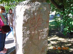 [P16] bloc de piatra cu semne runice » foto by Yolanda
 - 
<span class="allrVoted glyphicon glyphicon-heart hidden" id="av1265619"></span>
<a class="m-l-10 hidden" id="sv1265619" onclick="voting_Foto_DelVot(,1265619,3499)" role="button">șterge vot <span class="glyphicon glyphicon-remove"></span></a>
<a id="v91265619" class=" c-red"  onclick="voting_Foto_SetVot(1265619)" role="button"><span class="glyphicon glyphicon-heart-empty"></span> <b>LIKE</b> = Votează poza</a> <img class="hidden"  id="f1265619W9" src="/imagini/loader.gif" border="0" /><span class="AjErrMes hidden" id="e1265619ErM"></span>