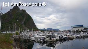 [P40] Insulele Lofoten - Marina din Svolvaer » foto by scoty
 - 
<span class="allrVoted glyphicon glyphicon-heart hidden" id="av1123750"></span>
<a class="m-l-10 hidden" id="sv1123750" onclick="voting_Foto_DelVot(,1123750,3499)" role="button">șterge vot <span class="glyphicon glyphicon-remove"></span></a>
<a id="v91123750" class=" c-red"  onclick="voting_Foto_SetVot(1123750)" role="button"><span class="glyphicon glyphicon-heart-empty"></span> <b>LIKE</b> = Votează poza</a> <img class="hidden"  id="f1123750W9" src="/imagini/loader.gif" border="0" /><span class="AjErrMes hidden" id="e1123750ErM"></span>