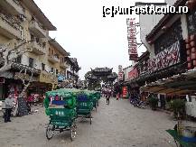 [P11] Imagine cu intrarea in orasul Wuzhen - zona turistica.  » foto by Marian Preda
 - 
<span class="allrVoted glyphicon glyphicon-heart hidden" id="av351023"></span>
<a class="m-l-10 hidden" id="sv351023" onclick="voting_Foto_DelVot(,351023,3501)" role="button">șterge vot <span class="glyphicon glyphicon-remove"></span></a>
<a id="v9351023" class=" c-red"  onclick="voting_Foto_SetVot(351023)" role="button"><span class="glyphicon glyphicon-heart-empty"></span> <b>LIKE</b> = Votează poza</a> <img class="hidden"  id="f351023W9" src="/imagini/loader.gif" border="0" /><span class="AjErrMes hidden" id="e351023ErM"></span>