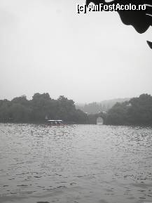 [P15] croaziera pe lacul de Vest,situat la gura raului Yangtze si a raului Galben » foto by grecudoina
 - 
<span class="allrVoted glyphicon glyphicon-heart hidden" id="av309395"></span>
<a class="m-l-10 hidden" id="sv309395" onclick="voting_Foto_DelVot(,309395,3501)" role="button">șterge vot <span class="glyphicon glyphicon-remove"></span></a>
<a id="v9309395" class=" c-red"  onclick="voting_Foto_SetVot(309395)" role="button"><span class="glyphicon glyphicon-heart-empty"></span> <b>LIKE</b> = Votează poza</a> <img class="hidden"  id="f309395W9" src="/imagini/loader.gif" border="0" /><span class="AjErrMes hidden" id="e309395ErM"></span>