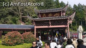 [P06] Coada spre telecabina » foto by elenaadina
 - 
<span class="allrVoted glyphicon glyphicon-heart hidden" id="av1506495"></span>
<a class="m-l-10 hidden" id="sv1506495" onclick="voting_Foto_DelVot(,1506495,3501)" role="button">șterge vot <span class="glyphicon glyphicon-remove"></span></a>
<a id="v91506495" class=" c-red"  onclick="voting_Foto_SetVot(1506495)" role="button"><span class="glyphicon glyphicon-heart-empty"></span> <b>LIKE</b> = Votează poza</a> <img class="hidden"  id="f1506495W9" src="/imagini/loader.gif" border="0" /><span class="AjErrMes hidden" id="e1506495ErM"></span>