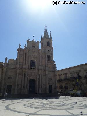 P06 [APR-2015] Mozaicul din Piazza Duomo o adevarata lucrare de arta