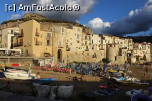 [P05] Vecchia Marina-portul vechi al oasului Cefalu- un loc realmente de poveste » foto by giuliani
 - 
<span class="allrVoted glyphicon glyphicon-heart hidden" id="av791393"></span>
<a class="m-l-10 hidden" id="sv791393" onclick="voting_Foto_DelVot(,791393,3510)" role="button">șterge vot <span class="glyphicon glyphicon-remove"></span></a>
<a id="v9791393" class=" c-red"  onclick="voting_Foto_SetVot(791393)" role="button"><span class="glyphicon glyphicon-heart-empty"></span> <b>LIKE</b> = Votează poza</a> <img class="hidden"  id="f791393W9" src="/imagini/loader.gif" border="0" /><span class="AjErrMes hidden" id="e791393ErM"></span>