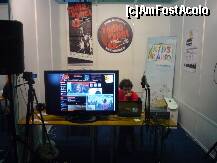 [P03] Târgul de carte Gaudeamus 2010 - ministudioul Radio 3 net » foto by Dragoș_MD
 - 
<span class="allrVoted glyphicon glyphicon-heart hidden" id="av165108"></span>
<a class="m-l-10 hidden" id="sv165108" onclick="voting_Foto_DelVot(,165108,3511)" role="button">șterge vot <span class="glyphicon glyphicon-remove"></span></a>
<a id="v9165108" class=" c-red"  onclick="voting_Foto_SetVot(165108)" role="button"><span class="glyphicon glyphicon-heart-empty"></span> <b>LIKE</b> = Votează poza</a> <img class="hidden"  id="f165108W9" src="/imagini/loader.gif" border="0" /><span class="AjErrMes hidden" id="e165108ErM"></span>