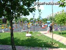 [P17] una din zonele pentru copii » foto by chelie_d
 - 
<span class="allrVoted glyphicon glyphicon-heart hidden" id="av91011"></span>
<a class="m-l-10 hidden" id="sv91011" onclick="voting_Foto_DelVot(,91011,3511)" role="button">șterge vot <span class="glyphicon glyphicon-remove"></span></a>
<a id="v991011" class=" c-red"  onclick="voting_Foto_SetVot(91011)" role="button"><span class="glyphicon glyphicon-heart-empty"></span> <b>LIKE</b> = Votează poza</a> <img class="hidden"  id="f91011W9" src="/imagini/loader.gif" border="0" /><span class="AjErrMes hidden" id="e91011ErM"></span>