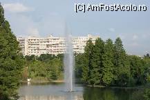 [P08] Nu numai elveţienii au o fântână arteziană ce ţâşneşte din mijlocul lacului ... » foto by Costi
 - 
<span class="allrVoted glyphicon glyphicon-heart hidden" id="av97694"></span>
<a class="m-l-10 hidden" id="sv97694" onclick="voting_Foto_DelVot(,97694,3511)" role="button">șterge vot <span class="glyphicon glyphicon-remove"></span></a>
<a id="v997694" class=" c-red"  onclick="voting_Foto_SetVot(97694)" role="button"><span class="glyphicon glyphicon-heart-empty"></span> <b>LIKE</b> = Votează poza</a> <img class="hidden"  id="f97694W9" src="/imagini/loader.gif" border="0" /><span class="AjErrMes hidden" id="e97694ErM"></span>