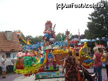 [P07] Masinute si elicoptere invartitoare » foto by pink_gabi*
 - 
<span class="allrVoted glyphicon glyphicon-heart hidden" id="av87433"></span>
<a class="m-l-10 hidden" id="sv87433" onclick="voting_Foto_DelVot(,87433,3511)" role="button">șterge vot <span class="glyphicon glyphicon-remove"></span></a>
<a id="v987433" class=" c-red"  onclick="voting_Foto_SetVot(87433)" role="button"><span class="glyphicon glyphicon-heart-empty"></span> <b>LIKE</b> = Votează poza</a> <img class="hidden"  id="f87433W9" src="/imagini/loader.gif" border="0" /><span class="AjErrMes hidden" id="e87433ErM"></span>