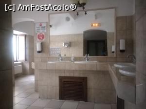 [P20] Palatul Bragadiru, baia » foto by Mioritik
 - 
<span class="allrVoted glyphicon glyphicon-heart hidden" id="av1365103"></span>
<a class="m-l-10 hidden" id="sv1365103" onclick="voting_Foto_DelVot(,1365103,3511)" role="button">șterge vot <span class="glyphicon glyphicon-remove"></span></a>
<a id="v91365103" class=" c-red"  onclick="voting_Foto_SetVot(1365103)" role="button"><span class="glyphicon glyphicon-heart-empty"></span> <b>LIKE</b> = Votează poza</a> <img class="hidden"  id="f1365103W9" src="/imagini/loader.gif" border="0" /><span class="AjErrMes hidden" id="e1365103ErM"></span>