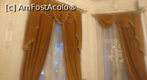 [P08] Palatul Noblesse, strada Sfinților, București » foto by Mioritik
 - 
<span class="allrVoted glyphicon glyphicon-heart hidden" id="av1396705"></span>
<a class="m-l-10 hidden" id="sv1396705" onclick="voting_Foto_DelVot(,1396705,3511)" role="button">șterge vot <span class="glyphicon glyphicon-remove"></span></a>
<a id="v91396705" class=" c-red"  onclick="voting_Foto_SetVot(1396705)" role="button"><span class="glyphicon glyphicon-heart-empty"></span> <b>LIKE</b> = Votează poza</a> <img class="hidden"  id="f1396705W9" src="/imagini/loader.gif" border="0" /><span class="AjErrMes hidden" id="e1396705ErM"></span>