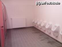 [P11] Toaleta Arenei National ,refugiu de ,,mare presiune''. » foto by Marian Preda
 - 
<span class="allrVoted glyphicon glyphicon-heart hidden" id="av238320"></span>
<a class="m-l-10 hidden" id="sv238320" onclick="voting_Foto_DelVot(,238320,3511)" role="button">șterge vot <span class="glyphicon glyphicon-remove"></span></a>
<a id="v9238320" class=" c-red"  onclick="voting_Foto_SetVot(238320)" role="button"><span class="glyphicon glyphicon-heart-empty"></span> <b>LIKE</b> = Votează poza</a> <img class="hidden"  id="f238320W9" src="/imagini/loader.gif" border="0" /><span class="AjErrMes hidden" id="e238320ErM"></span>