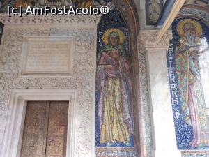 [P10] Mănăstirea Antim - Pridvorul și intrarea &icirc;n biserică. » foto by iulianic
 - 
<span class="allrVoted glyphicon glyphicon-heart hidden" id="av1215824"></span>
<a class="m-l-10 hidden" id="sv1215824" onclick="voting_Foto_DelVot(,1215824,3511)" role="button">șterge vot <span class="glyphicon glyphicon-remove"></span></a>
<a id="v91215824" class=" c-red"  onclick="voting_Foto_SetVot(1215824)" role="button"><span class="glyphicon glyphicon-heart-empty"></span> <b>LIKE</b> = Votează poza</a> <img class="hidden"  id="f1215824W9" src="/imagini/loader.gif" border="0" /><span class="AjErrMes hidden" id="e1215824ErM"></span>