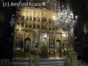 [P04] Catedrala Patriarhală - Biserica mare, catapeteasma. » foto by iulianic
 - 
<span class="allrVoted glyphicon glyphicon-heart hidden" id="av1215818"></span>
<a class="m-l-10 hidden" id="sv1215818" onclick="voting_Foto_DelVot(,1215818,3511)" role="button">șterge vot <span class="glyphicon glyphicon-remove"></span></a>
<a id="v91215818" class=" c-red"  onclick="voting_Foto_SetVot(1215818)" role="button"><span class="glyphicon glyphicon-heart-empty"></span> <b>LIKE</b> = Votează poza</a> <img class="hidden"  id="f1215818W9" src="/imagini/loader.gif" border="0" /><span class="AjErrMes hidden" id="e1215818ErM"></span>