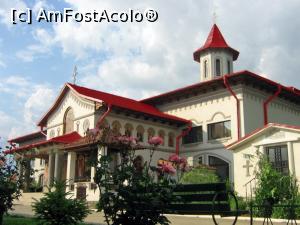 [P50] Mănăstirea Christiana - Lăcaș de cult și Cămin de bătr&acirc;ne. » foto by iulianic
 - 
<span class="allrVoted glyphicon glyphicon-heart hidden" id="av1215864"></span>
<a class="m-l-10 hidden" id="sv1215864" onclick="voting_Foto_DelVot(,1215864,3511)" role="button">șterge vot <span class="glyphicon glyphicon-remove"></span></a>
<a id="v91215864" class=" c-red"  onclick="voting_Foto_SetVot(1215864)" role="button"><span class="glyphicon glyphicon-heart-empty"></span> <b>LIKE</b> = Votează poza</a> <img class="hidden"  id="f1215864W9" src="/imagini/loader.gif" border="0" /><span class="AjErrMes hidden" id="e1215864ErM"></span>