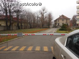 [P27] Casa &icirc;n care Traian Vuia și-a trăit ultimele clipe de viață. Bariere și... proprietate privată. » foto by iulianic
 - 
<span class="allrVoted glyphicon glyphicon-heart hidden" id="av1216501"></span>
<a class="m-l-10 hidden" id="sv1216501" onclick="voting_Foto_DelVot(,1216501,3511)" role="button">șterge vot <span class="glyphicon glyphicon-remove"></span></a>
<a id="v91216501" class=" c-red"  onclick="voting_Foto_SetVot(1216501)" role="button"><span class="glyphicon glyphicon-heart-empty"></span> <b>LIKE</b> = Votează poza</a> <img class="hidden"  id="f1216501W9" src="/imagini/loader.gif" border="0" /><span class="AjErrMes hidden" id="e1216501ErM"></span>