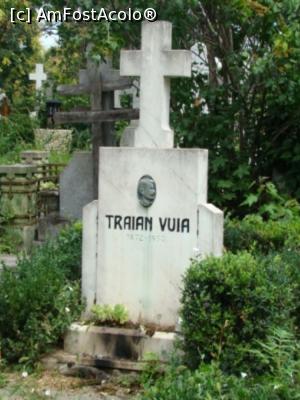 [P29] Cimitirul Bellu - Morm&acirc;ntul inventatorului rom&acirc;n Traian Vuia. » foto by iulianic
 - 
<span class="allrVoted glyphicon glyphicon-heart hidden" id="av1216503"></span>
<a class="m-l-10 hidden" id="sv1216503" onclick="voting_Foto_DelVot(,1216503,3511)" role="button">șterge vot <span class="glyphicon glyphicon-remove"></span></a>
<a id="v91216503" class=" c-red"  onclick="voting_Foto_SetVot(1216503)" role="button"><span class="glyphicon glyphicon-heart-empty"></span> <b>LIKE</b> = Votează poza</a> <img class="hidden"  id="f1216503W9" src="/imagini/loader.gif" border="0" /><span class="AjErrMes hidden" id="e1216503ErM"></span>