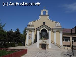 [P22] L&acirc;ngă Cimitirul de onoare Pro Patria - București, Biserica Sf. Tereza. » foto by iulianic
 - 
<span class="allrVoted glyphicon glyphicon-heart hidden" id="av1225727"></span>
<a class="m-l-10 hidden" id="sv1225727" onclick="voting_Foto_DelVot(,1225727,3511)" role="button">șterge vot <span class="glyphicon glyphicon-remove"></span></a>
<a id="v91225727" class=" c-red"  onclick="voting_Foto_SetVot(1225727)" role="button"><span class="glyphicon glyphicon-heart-empty"></span> <b>LIKE</b> = Votează poza</a> <img class="hidden"  id="f1225727W9" src="/imagini/loader.gif" border="0" /><span class="AjErrMes hidden" id="e1225727ErM"></span>