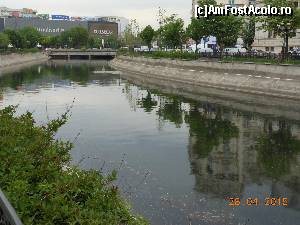 [P10] Bucureşti - Lângă Palatul de Justiţie, Dâmboviţa şi podul de la Piaţa Unirii.  » foto by iulianic
 - 
<span class="allrVoted glyphicon glyphicon-heart hidden" id="av612295"></span>
<a class="m-l-10 hidden" id="sv612295" onclick="voting_Foto_DelVot(,612295,3511)" role="button">șterge vot <span class="glyphicon glyphicon-remove"></span></a>
<a id="v9612295" class=" c-red"  onclick="voting_Foto_SetVot(612295)" role="button"><span class="glyphicon glyphicon-heart-empty"></span> <b>LIKE</b> = Votează poza</a> <img class="hidden"  id="f612295W9" src="/imagini/loader.gif" border="0" /><span class="AjErrMes hidden" id="e612295ErM"></span>