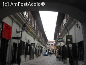 [P17] București - Hanul cu Tei, vechi centru comercial.  » foto by iulianic
 - 
<span class="allrVoted glyphicon glyphicon-heart hidden" id="av1110243"></span>
<a class="m-l-10 hidden" id="sv1110243" onclick="voting_Foto_DelVot(,1110243,3511)" role="button">șterge vot <span class="glyphicon glyphicon-remove"></span></a>
<a id="v91110243" class=" c-red"  onclick="voting_Foto_SetVot(1110243)" role="button"><span class="glyphicon glyphicon-heart-empty"></span> <b>LIKE</b> = Votează poza</a> <img class="hidden"  id="f1110243W9" src="/imagini/loader.gif" border="0" /><span class="AjErrMes hidden" id="e1110243ErM"></span>