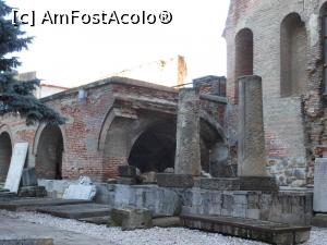 [P04] București - Ruinele ansamblului arhitectonic Curtea Domnească.  » foto by iulianic
 - 
<span class="allrVoted glyphicon glyphicon-heart hidden" id="av1110230"></span>
<a class="m-l-10 hidden" id="sv1110230" onclick="voting_Foto_DelVot(,1110230,3511)" role="button">șterge vot <span class="glyphicon glyphicon-remove"></span></a>
<a id="v91110230" class=" c-red"  onclick="voting_Foto_SetVot(1110230)" role="button"><span class="glyphicon glyphicon-heart-empty"></span> <b>LIKE</b> = Votează poza</a> <img class="hidden"  id="f1110230W9" src="/imagini/loader.gif" border="0" /><span class="AjErrMes hidden" id="e1110230ErM"></span>