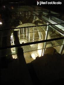 [P12] Ruine ale vechilor hanuri, descoperite în faţa Băncii Naţionale, cu ocazia 'renovării' zonei. » foto by Dragoș_MD
 - 
<span class="allrVoted glyphicon glyphicon-heart hidden" id="av172487"></span>
<a class="m-l-10 hidden" id="sv172487" onclick="voting_Foto_DelVot(,172487,3511)" role="button">șterge vot <span class="glyphicon glyphicon-remove"></span></a>
<a id="v9172487" class=" c-red"  onclick="voting_Foto_SetVot(172487)" role="button"><span class="glyphicon glyphicon-heart-empty"></span> <b>LIKE</b> = Votează poza</a> <img class="hidden"  id="f172487W9" src="/imagini/loader.gif" border="0" /><span class="AjErrMes hidden" id="e172487ErM"></span>