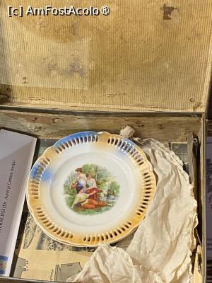 [P29] Templul Unirea Sfântă.Farfurie veche de porțelan. » foto by Floria
 - 
<span class="allrVoted glyphicon glyphicon-heart hidden" id="av1518675"></span>
<a class="m-l-10 hidden" id="sv1518675" onclick="voting_Foto_DelVot(,1518675,3511)" role="button">șterge vot <span class="glyphicon glyphicon-remove"></span></a>
<a id="v91518675" class=" c-red"  onclick="voting_Foto_SetVot(1518675)" role="button"><span class="glyphicon glyphicon-heart-empty"></span> <b>LIKE</b> = Votează poza</a> <img class="hidden"  id="f1518675W9" src="/imagini/loader.gif" border="0" /><span class="AjErrMes hidden" id="e1518675ErM"></span>