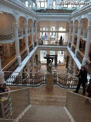 [P20] Carturesti Carusel- fotografie facuta intr-o dimineata, intr-o zi lucratoare.  » foto by Floria
 - 
<span class="allrVoted glyphicon glyphicon-heart hidden" id="av604405"></span>
<a class="m-l-10 hidden" id="sv604405" onclick="voting_Foto_DelVot(,604405,3511)" role="button">șterge vot <span class="glyphicon glyphicon-remove"></span></a>
<a id="v9604405" class=" c-red"  onclick="voting_Foto_SetVot(604405)" role="button"><span class="glyphicon glyphicon-heart-empty"></span> <b>LIKE</b> = Votează poza</a> <img class="hidden"  id="f604405W9" src="/imagini/loader.gif" border="0" /><span class="AjErrMes hidden" id="e604405ErM"></span>