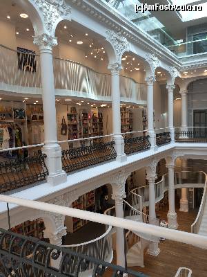 [P23] Carturesti Carusel- O librarie de vis!  » foto by Floria
 - 
<span class="allrVoted glyphicon glyphicon-heart hidden" id="av604408"></span>
<a class="m-l-10 hidden" id="sv604408" onclick="voting_Foto_DelVot(,604408,3511)" role="button">șterge vot <span class="glyphicon glyphicon-remove"></span></a>
<a id="v9604408" class=" c-red"  onclick="voting_Foto_SetVot(604408)" role="button"><span class="glyphicon glyphicon-heart-empty"></span> <b>LIKE</b> = Votează poza</a> <img class="hidden"  id="f604408W9" src="/imagini/loader.gif" border="0" /><span class="AjErrMes hidden" id="e604408ErM"></span>