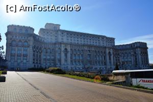 [P28] Tot Casa poporului » foto by AZE
 - 
<span class="allrVoted glyphicon glyphicon-heart hidden" id="av960438"></span>
<a class="m-l-10 hidden" id="sv960438" onclick="voting_Foto_DelVot(,960438,3511)" role="button">șterge vot <span class="glyphicon glyphicon-remove"></span></a>
<a id="v9960438" class=" c-red"  onclick="voting_Foto_SetVot(960438)" role="button"><span class="glyphicon glyphicon-heart-empty"></span> <b>LIKE</b> = Votează poza</a> <img class="hidden"  id="f960438W9" src="/imagini/loader.gif" border="0" /><span class="AjErrMes hidden" id="e960438ErM"></span>