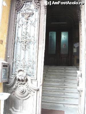 [P10] Bucuresti; Casa Macca - Institutul de Arheologie Vasile Parvan » foto by Diaura*
 - 
<span class="allrVoted glyphicon glyphicon-heart hidden" id="av479253"></span>
<a class="m-l-10 hidden" id="sv479253" onclick="voting_Foto_DelVot(,479253,3511)" role="button">șterge vot <span class="glyphicon glyphicon-remove"></span></a>
<a id="v9479253" class=" c-red"  onclick="voting_Foto_SetVot(479253)" role="button"><span class="glyphicon glyphicon-heart-empty"></span> <b>LIKE</b> = Votează poza</a> <img class="hidden"  id="f479253W9" src="/imagini/loader.gif" border="0" /><span class="AjErrMes hidden" id="e479253ErM"></span>