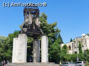 [P21] 21. &Icirc;n mijlocul pieței este Monumentul Aviatorului Mircea Zorileanu. » foto by msnd
 - 
<span class="allrVoted glyphicon glyphicon-heart hidden" id="av1325479"></span>
<a class="m-l-10 hidden" id="sv1325479" onclick="voting_Foto_DelVot(,1325479,3511)" role="button">șterge vot <span class="glyphicon glyphicon-remove"></span></a>
<a id="v91325479" class=" c-red"  onclick="voting_Foto_SetVot(1325479)" role="button"><span class="glyphicon glyphicon-heart-empty"></span> <b>LIKE</b> = Votează poza</a> <img class="hidden"  id="f1325479W9" src="/imagini/loader.gif" border="0" /><span class="AjErrMes hidden" id="e1325479ErM"></span>
