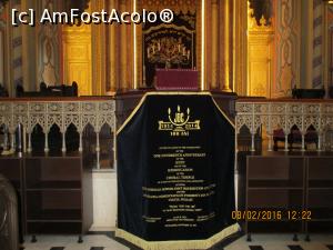 [P12] Amvonul, in spate este Arca Sfanta.  » foto by elviramvio
 - 
<span class="allrVoted glyphicon glyphicon-heart hidden" id="av715218"></span>
<a class="m-l-10 hidden" id="sv715218" onclick="voting_Foto_DelVot(,715218,3511)" role="button">șterge vot <span class="glyphicon glyphicon-remove"></span></a>
<a id="v9715218" class=" c-red"  onclick="voting_Foto_SetVot(715218)" role="button"><span class="glyphicon glyphicon-heart-empty"></span> <b>LIKE</b> = Votează poza</a> <img class="hidden"  id="f715218W9" src="/imagini/loader.gif" border="0" /><span class="AjErrMes hidden" id="e715218ErM"></span>