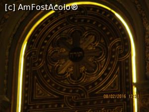 [P26] Lumina permanenta la Chivot.  » foto by elviramvio
 - 
<span class="allrVoted glyphicon glyphicon-heart hidden" id="av715232"></span>
<a class="m-l-10 hidden" id="sv715232" onclick="voting_Foto_DelVot(,715232,3511)" role="button">șterge vot <span class="glyphicon glyphicon-remove"></span></a>
<a id="v9715232" class=" c-red"  onclick="voting_Foto_SetVot(715232)" role="button"><span class="glyphicon glyphicon-heart-empty"></span> <b>LIKE</b> = Votează poza</a> <img class="hidden"  id="f715232W9" src="/imagini/loader.gif" border="0" /><span class="AjErrMes hidden" id="e715232ErM"></span>