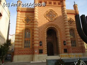 [P03] Templul vazut din poarta.  » foto by elviramvio
 - 
<span class="allrVoted glyphicon glyphicon-heart hidden" id="av715209"></span>
<a class="m-l-10 hidden" id="sv715209" onclick="voting_Foto_DelVot(,715209,3511)" role="button">șterge vot <span class="glyphicon glyphicon-remove"></span></a>
<a id="v9715209" class=" c-red"  onclick="voting_Foto_SetVot(715209)" role="button"><span class="glyphicon glyphicon-heart-empty"></span> <b>LIKE</b> = Votează poza</a> <img class="hidden"  id="f715209W9" src="/imagini/loader.gif" border="0" /><span class="AjErrMes hidden" id="e715209ErM"></span>