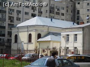 [P36] intrarea folosita privita oarecum dinspre terenul coltul blocului din Bld. Coposu. (tabla acoperisului este albastra, aici batea soarele)  » foto by elviramvio
 - 
<span class="allrVoted glyphicon glyphicon-heart hidden" id="av738078"></span>
<a class="m-l-10 hidden" id="sv738078" onclick="voting_Foto_DelVot(,738078,3511)" role="button">șterge vot <span class="glyphicon glyphicon-remove"></span></a>
<a id="v9738078" class=" c-red"  onclick="voting_Foto_SetVot(738078)" role="button"><span class="glyphicon glyphicon-heart-empty"></span> <b>LIKE</b> = Votează poza</a> <img class="hidden"  id="f738078W9" src="/imagini/loader.gif" border="0" /><span class="AjErrMes hidden" id="e738078ErM"></span>