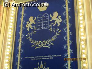 [P07] Draperia brodata ce ascunde Chivotul Torei.  » foto by elviramvio
 - 
<span class="allrVoted glyphicon glyphicon-heart hidden" id="av736905"></span>
<a class="m-l-10 hidden" id="sv736905" onclick="voting_Foto_DelVot(,736905,3511)" role="button">șterge vot <span class="glyphicon glyphicon-remove"></span></a>
<a id="v9736905" class=" c-red"  onclick="voting_Foto_SetVot(736905)" role="button"><span class="glyphicon glyphicon-heart-empty"></span> <b>LIKE</b> = Votează poza</a> <img class="hidden"  id="f736905W9" src="/imagini/loader.gif" border="0" /><span class="AjErrMes hidden" id="e736905ErM"></span>