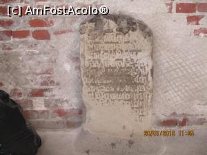 [P26] In pridvorul bisericii Kretzulescu.  » foto by elviramvio
 - 
<span class="allrVoted glyphicon glyphicon-heart hidden" id="av771523"></span>
<a class="m-l-10 hidden" id="sv771523" onclick="voting_Foto_DelVot(,771523,3511)" role="button">șterge vot <span class="glyphicon glyphicon-remove"></span></a>
<a id="v9771523" class=" c-red"  onclick="voting_Foto_SetVot(771523)" role="button"><span class="glyphicon glyphicon-heart-empty"></span> <b>LIKE</b> = Votează poza</a> <img class="hidden"  id="f771523W9" src="/imagini/loader.gif" border="0" /><span class="AjErrMes hidden" id="e771523ErM"></span>