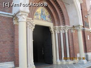 [P17] Intrarea și fresca Fecioarei.  » foto by elviramvio
 - 
<span class="allrVoted glyphicon glyphicon-heart hidden" id="av772906"></span>
<a class="m-l-10 hidden" id="sv772906" onclick="voting_Foto_DelVot(,772906,3511)" role="button">șterge vot <span class="glyphicon glyphicon-remove"></span></a>
<a id="v9772906" class=" c-red"  onclick="voting_Foto_SetVot(772906)" role="button"><span class="glyphicon glyphicon-heart-empty"></span> <b>LIKE</b> = Votează poza</a> <img class="hidden"  id="f772906W9" src="/imagini/loader.gif" border="0" /><span class="AjErrMes hidden" id="e772906ErM"></span>