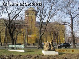 [P10] Muzeul Țăranului Român, intrarea principală din șos. Kiseleff, acum în lucrări de consolidare.  » foto by elviramvio
 - 
<span class="allrVoted glyphicon glyphicon-heart hidden" id="av837614"></span>
<a class="m-l-10 hidden" id="sv837614" onclick="voting_Foto_DelVot(,837614,3511)" role="button">șterge vot <span class="glyphicon glyphicon-remove"></span></a>
<a id="v9837614" class=" c-red"  onclick="voting_Foto_SetVot(837614)" role="button"><span class="glyphicon glyphicon-heart-empty"></span> <b>LIKE</b> = Votează poza</a> <img class="hidden"  id="f837614W9" src="/imagini/loader.gif" border="0" /><span class="AjErrMes hidden" id="e837614ErM"></span>